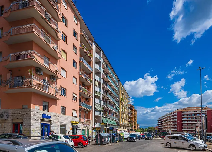 Giachi Maison - Colli Albani * Rom